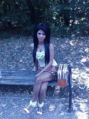 Local Pennsylvania Profile: Pamela (22) | Older Men Welcome