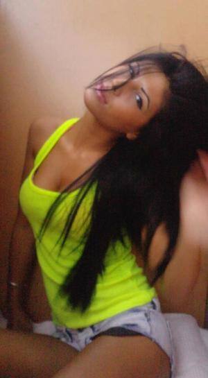 Alison (23), Texas | Adult Chat and Casual Meetups