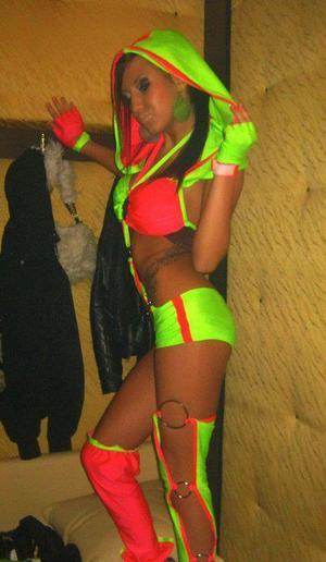 Evelyn (22) profile photo in Ontario