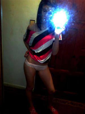 Josephine (28) in Illinois | Casual Dating with Older Men