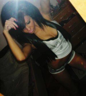 Alysia, 22 in California | Casual Dating and Private Chat