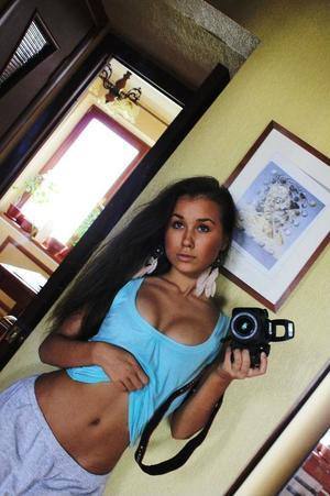 Local Tennessee Profile: Mattie (21) | Older Men Welcome