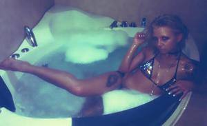Connect with Kendal (22) in Washington | Adult Dating