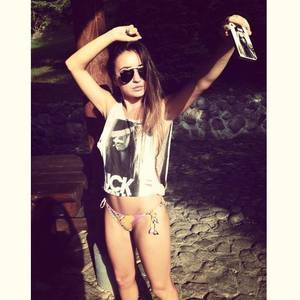 Meet Ingrid (20) from Pennsylvania | Local Dating Profile