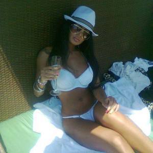 Meet Rebekah (24) from Ontario | Local Dating Profile