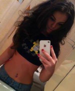 Meet Courtney from Maine (20) | Discreet Adult Dating