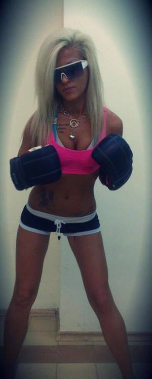 Alice (19) in West Virginia | Casual Dating with Older Men