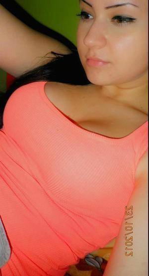 Joann (23) in New York | Local Adult Woman