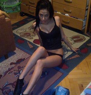 Jade from Melville, Rhode Island is interested in nsa sex with a nice, young man