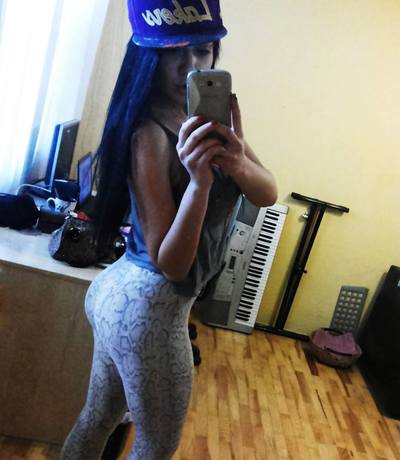 Looking for local cheaters? Take Vashti from Runnemede, New Jersey home with you