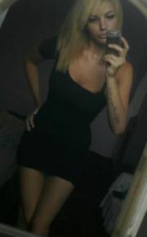 Sarita from Hawthorne, Nevada is looking for adult webcam chat