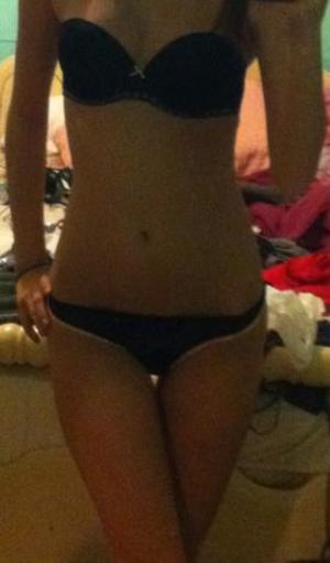 Idella from Francisco, Indiana is looking for adult webcam chat