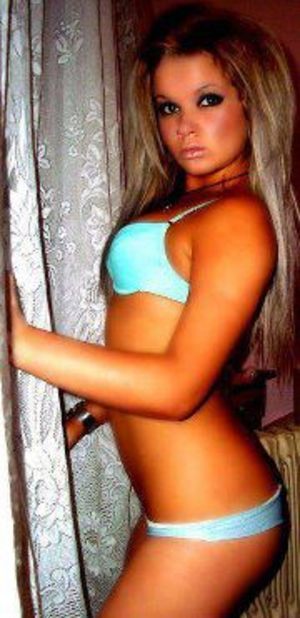 Hermine from West Puente Valley, California is looking for adult webcam chat