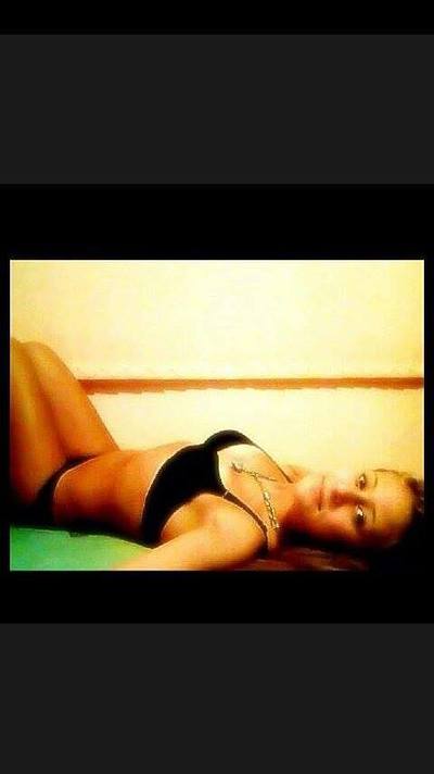 Tashina from Midwest City, Oklahoma is looking for adult webcam chat