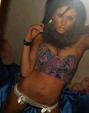 Clotilde from  is looking for adult webcam chat