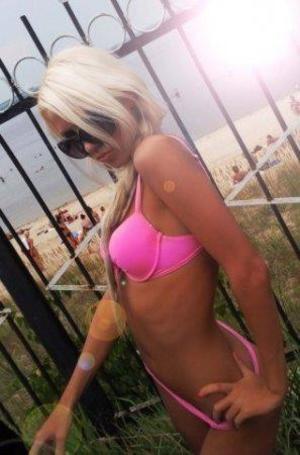 Shelia from Magee, Mississippi is looking for adult webcam chat