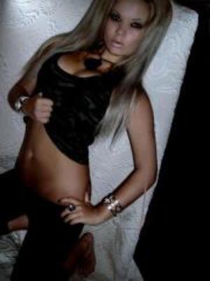 Lorinda from Nevada is interested in nsa sex with a nice, young man