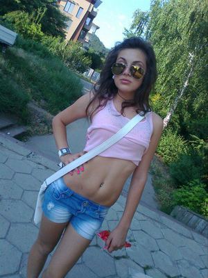 Delila from Seligman, Arizona is looking for adult webcam chat