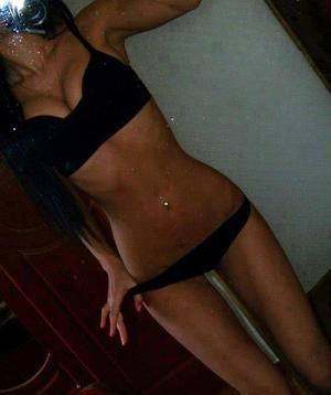 Meet local singles like Genoveva from Mills, Wyoming who want to fuck tonight