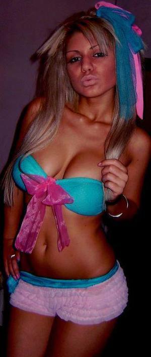 Bethann from Vermont is looking for adult webcam chat