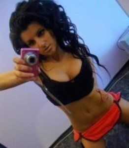 Meet 24-Year-Old Eliana from Mississippi, She's Online Now