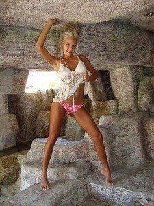 Mercedes from Arizona is interested in nsa sex with a nice, young man