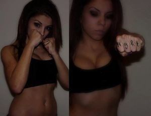 Escorts like Dana are down to fuck you now!